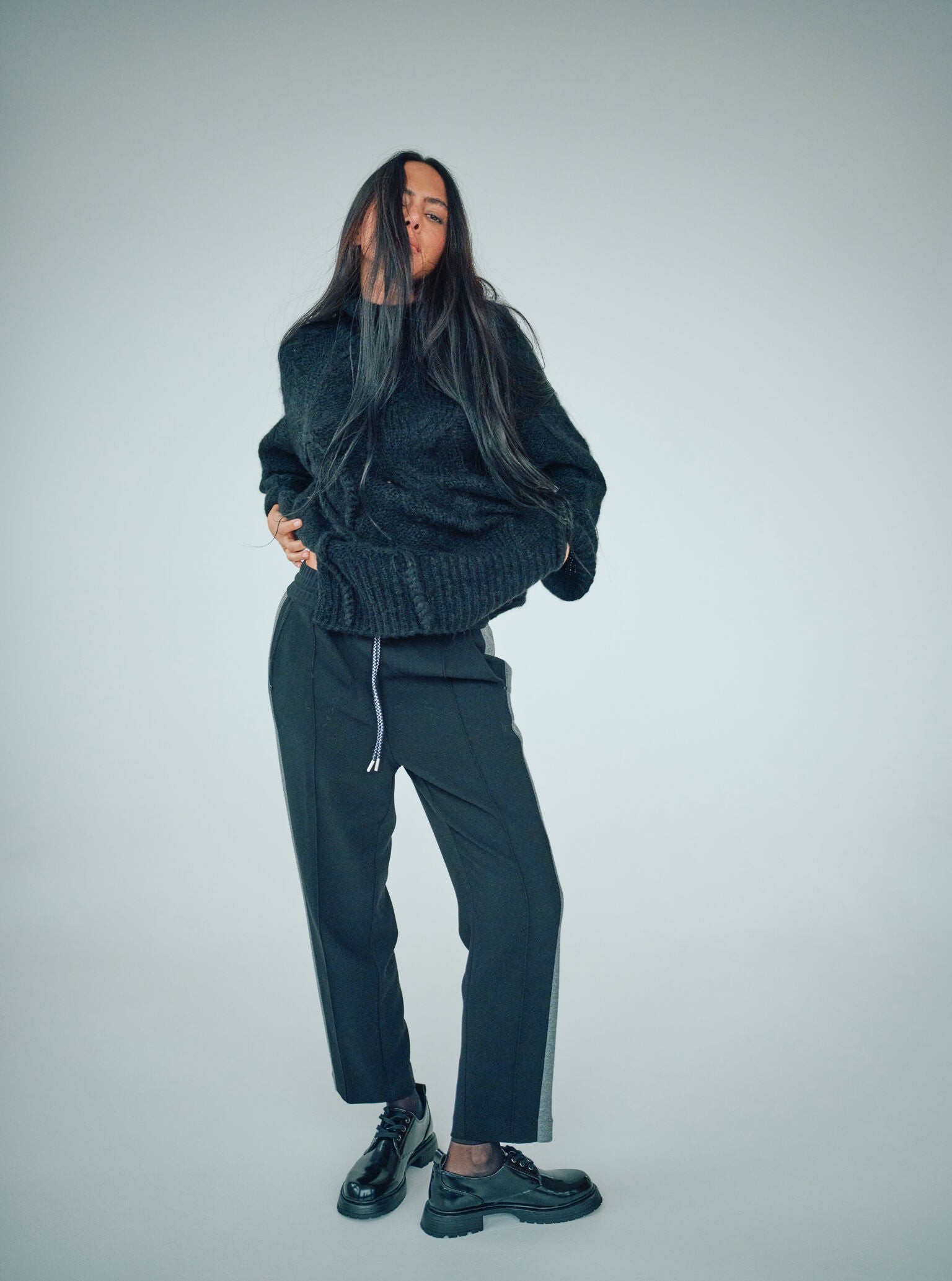 Modelshot / Black / Detail